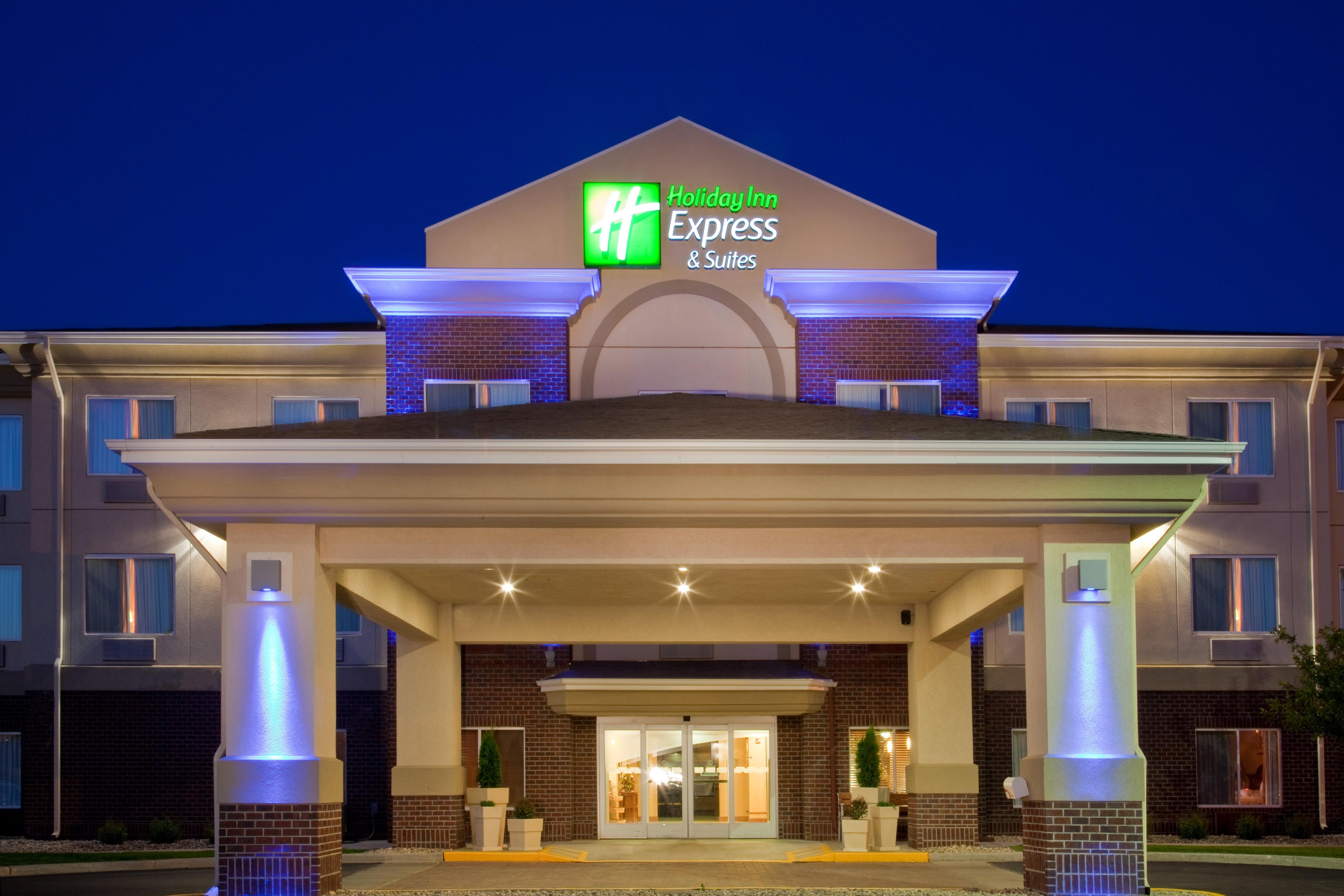 Holiday Inn Express Hotel & Suites Brookings By Ihg Exterior foto